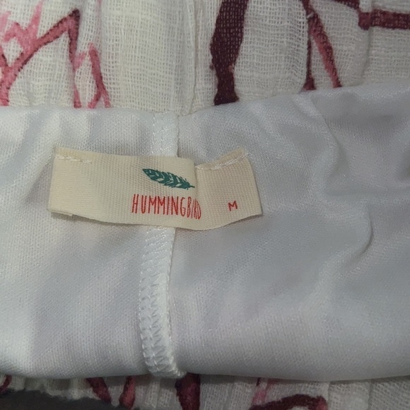 Hummingbird Gauze Floral Flutter Shorts Size M NWT - Picture 4 of 5